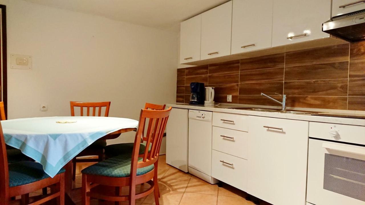 Apartments Rogocana Labin  Exterior foto